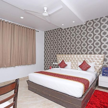 Capital O 10060 Hotel The Leaf Lucknow Ngoại thất bức ảnh