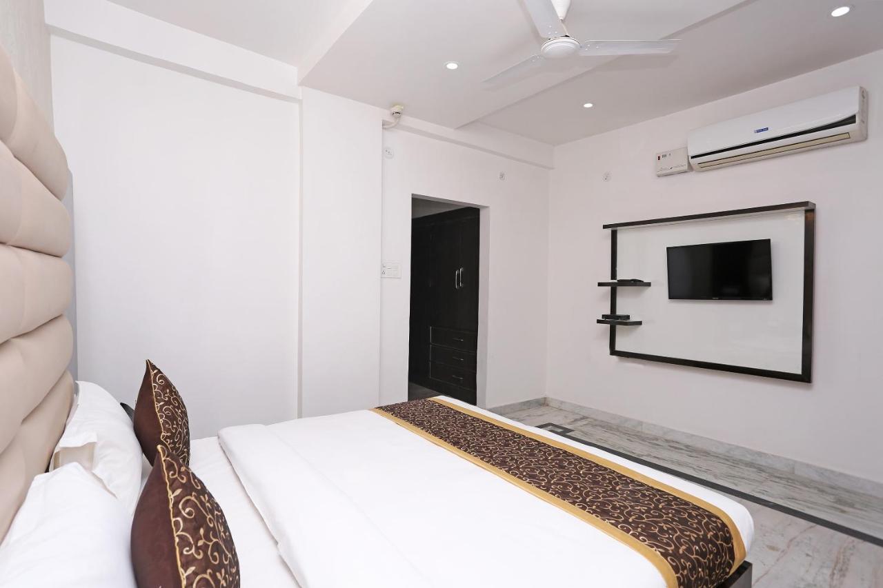 Capital O 10060 Hotel The Leaf Lucknow Ngoại thất bức ảnh