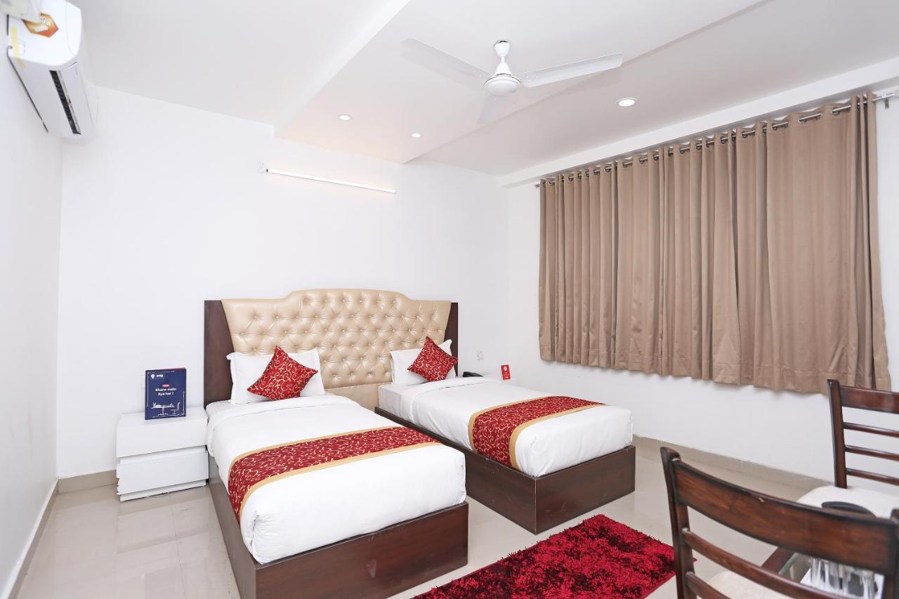 Capital O 10060 Hotel The Leaf Lucknow Ngoại thất bức ảnh