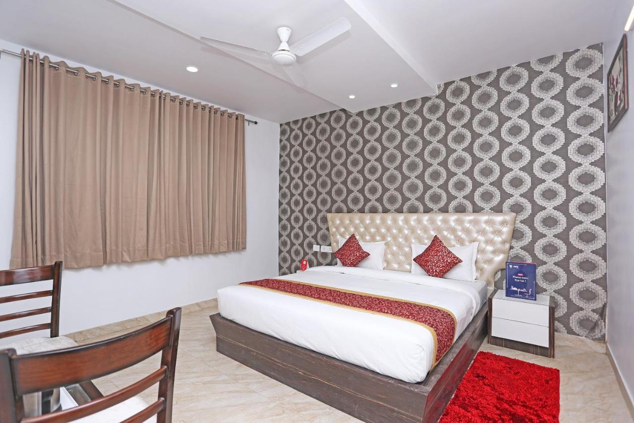 Capital O 10060 Hotel The Leaf Lucknow Ngoại thất bức ảnh